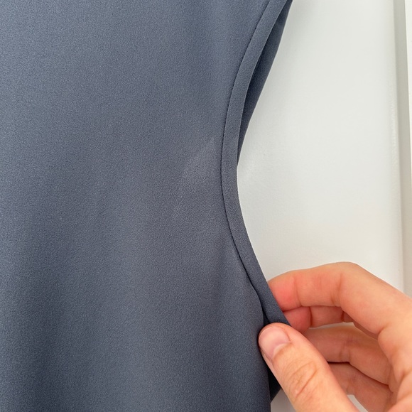 J Crew Gray V-Neck Top - Picture 3 of 6